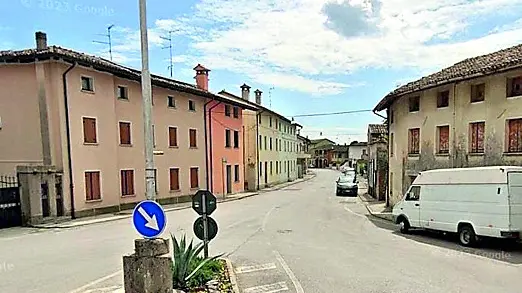 Una delle strade della frazione di Fauglis foto google maps