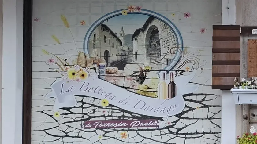 La bottega di Dardago è un punto di riferimento per la frazione di Budoia