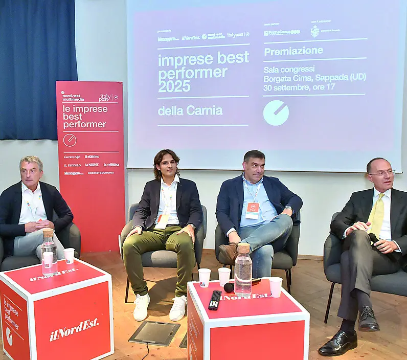 Stefano Petris, ad del Prosciuttificio Wolf Sauris, Stefano D’Agaro, titolare Autostrasporti D’Agaro, Rosario De Marchi, direttore generale della Rdm di Ovaro, e Sergio Copetti, direttore generale di PrimaCassa Fvg