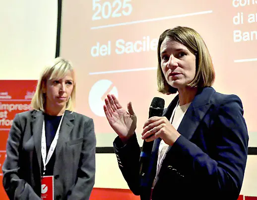 Sonia Faion, consigliera di Banca 360 Fvg, e a sinistra Maura Delle Case