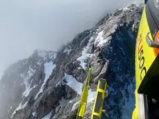 I due escursionisti bloccati sulla cresta del Montasio