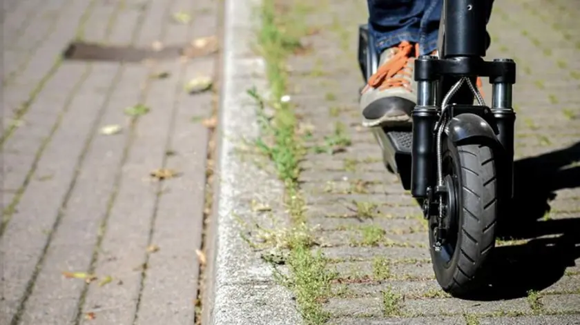 Anche a Udine i monopattini elettrici sono diventati un bottino appetibile per i ladri