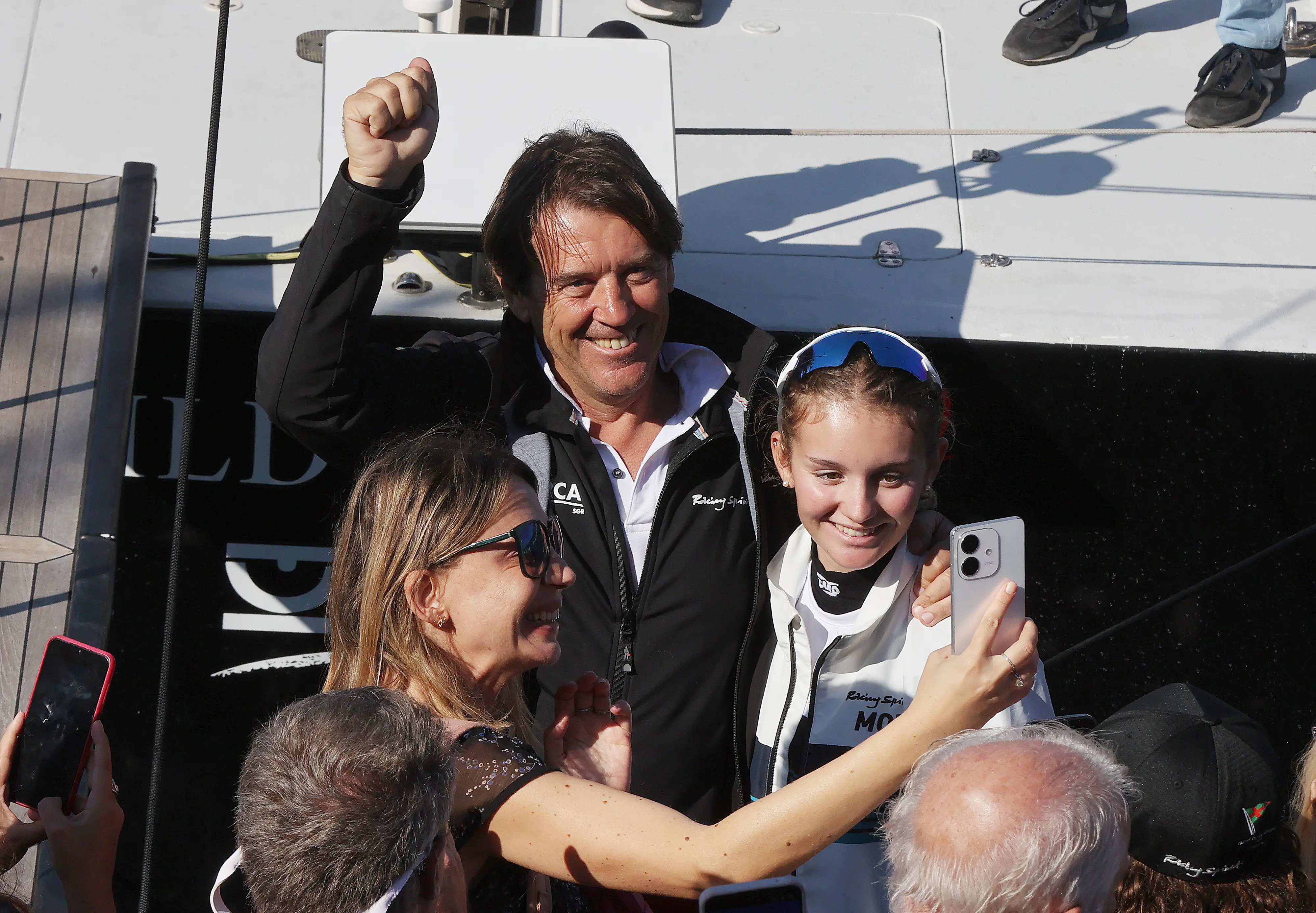 Arca Sgr ha trionfato alla Barcolana 57, conquistando la terza vittoria consecutiva. La regata in mare ha coronato la grande festa del mare che ha catalizzato migliaia di persone tra mare e terra. Le foto sono di Andrea Lasorte, Massimo Silvano e Francesco Bruni