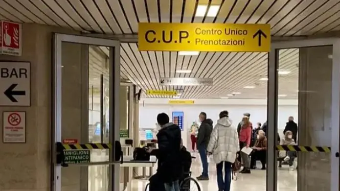 La signora avrebbe dovuto attendere un mese stando alle indicazioni del Cup
