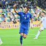 L'esultanza dell'attaccante azzurro Retegui, autore di una doppietta (foto Petrussi)