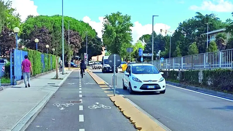 La pista ciclabile quella che collega il polo dei Rizzi al Santa Maria della Misericordia