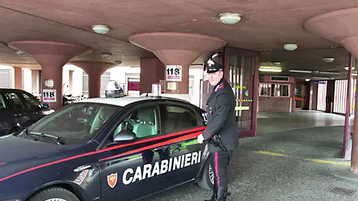 I carabinieri, dopo il sopralluogo in via Argentina, avviano un’indagine