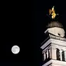 La Superluna nel cielo di Udine. Foto Petrussi