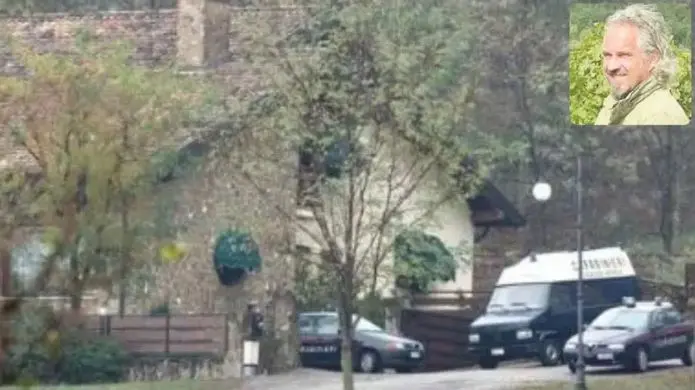 La villa a Manzano dove fu uccisa Tatiana Tulissi, l’allora compagna di Paolo Calligaris (nel riquadro)