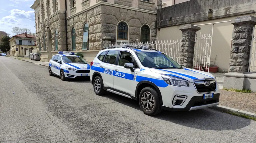 L'uomo è stato arrestato dagli agenti della polizia locale