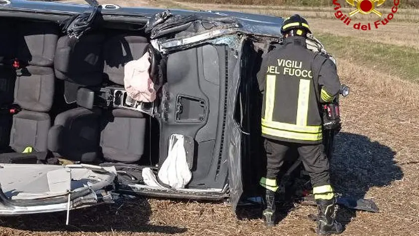 L'intervento dei vigili del fuoco a Rive d'Arcano