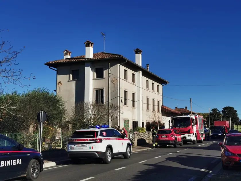 I soccorsi sul luogo dell'incidente a Orzano di Remanzacco