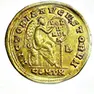 Una delle tre monete d’oro: un solido di Valente (367-375 d.C.)