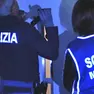 Personale della squadra mobile che ha effettuato le perquisizioni