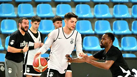 Calzavara e Hickey si allenano davanti a coach Vertemati foto petrussi