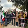 Il taglio del nastro con il sindaco Alessandro Marangoni e l’assessore regionale Barbara Zilli
