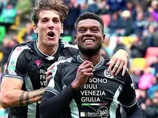 Cristian Kabasele esulta per il gol realizzato contro il Cagliari che ha portato un punto in classifica