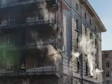 Un vistoso rogo divampato all’interno del magazzino 2a del Porto Vecchio in una foto d'archivio di Andrea Lasorte