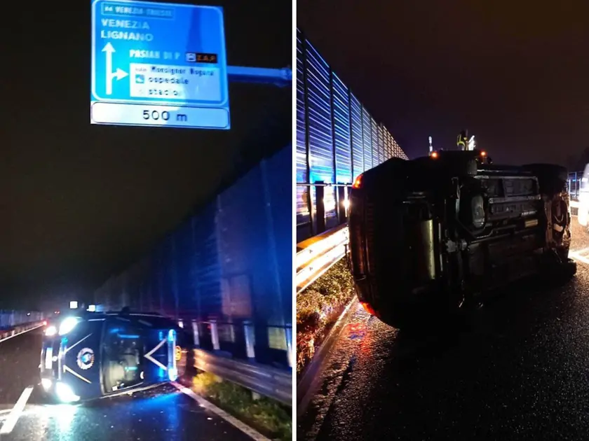 Una delle auto coinvolte è finita ruote all'aria