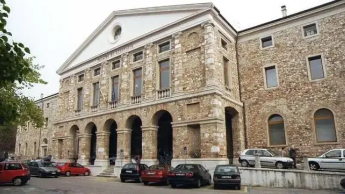 La sentenza di condanna è stata emessa dal tribunale di Udine