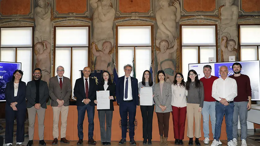 Le studentesse con i familiari, Gianfranco Marconi, Angelo Montanari, Camilla Benedetti