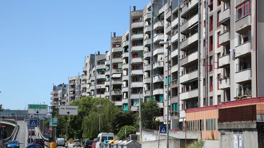 Case Ater in via Valmaura a Trieste (Lasorte)