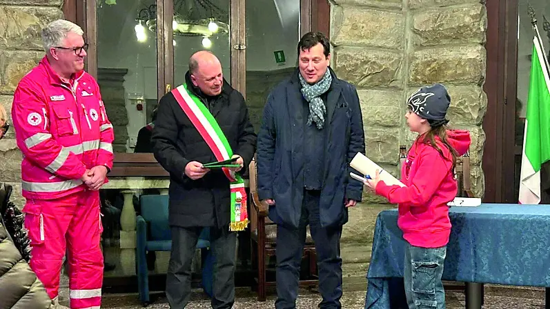 Il giovane premiato in comune per il suo coraggio