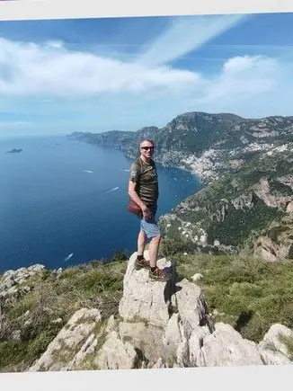 Sandro Valent aveva 55 anni