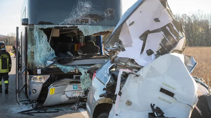 L’incidente frontale avvenuto sulla regionale 464 a Maniago, in cui ha perso la vita Fabio Floriduz