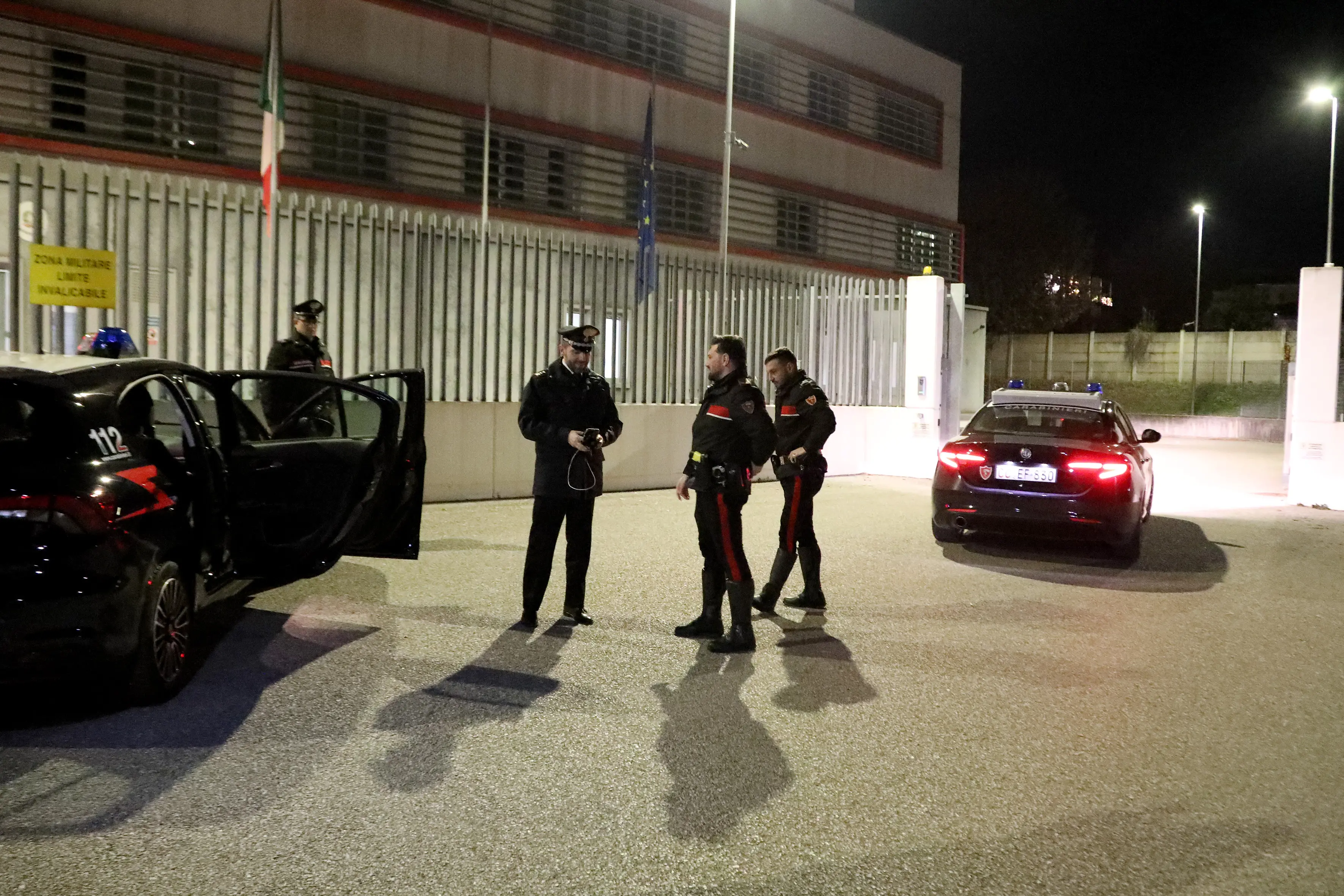 Controlli dei carabinieri dopo un furto