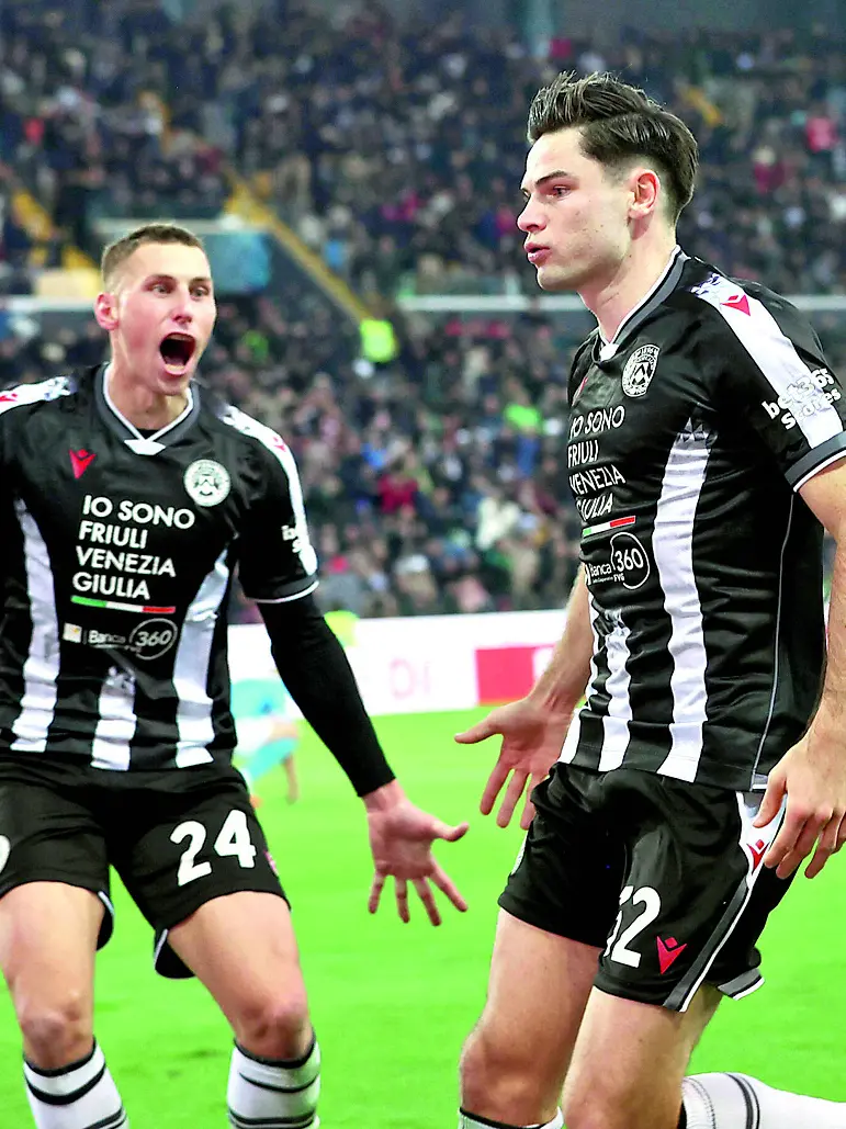 Ekkelenkamp e Piotrowski ancora titolari nel centrocampo bianconero al Franchi di Firenze