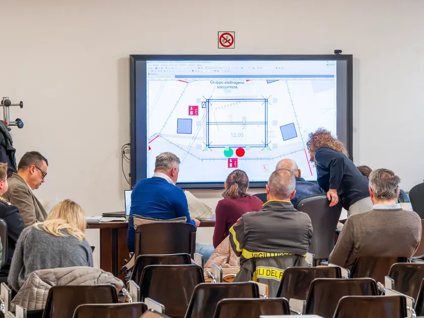 Un momento della riunione della commissione pubblici spettacoli. (Foto Petrussi)