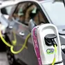 Una colonnina di ricarica destinata alle auto elettriche