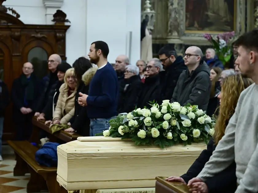 I funerali ad Azzano Decimo (foto Brisotto/Petrussi)