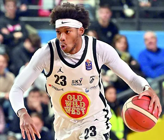 DJ Brewton gran partita con la Virtus e poco altro (foto Petrussi / Ciamillo)