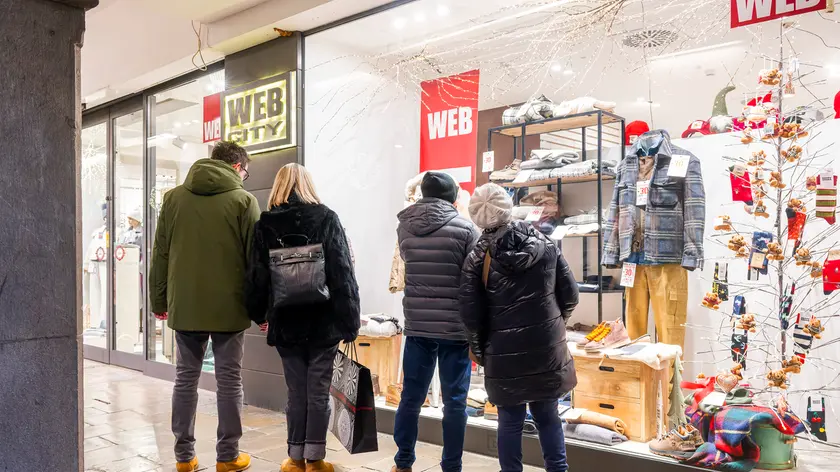 Udine 03 gennaio 2026 saldi in cittàri ©Foto Petrussi