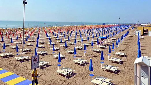 A Lignano la stagione turistica durerà 250 giorni