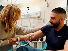 La visita di Meloni al poliziotto della Mobile di Padova in ospedale