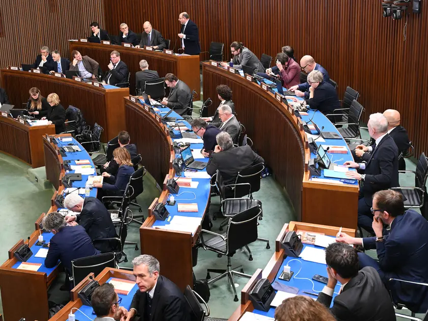 I lavori durante la seduta d'Aula