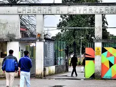 Tra i luoghi dove i pusher spacciavano cocaina e hashish c'era l'ex caserma Cavarzerani (foto Petrussi)