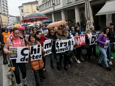 Alcuni momenti della passeggiata pacifica per il cane Nina (fotoservizio Katia Bonaventura)