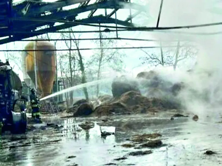 L’intervento dei vigili del fuoco è proseguito anche nella giornata di domenica 8 febbraio