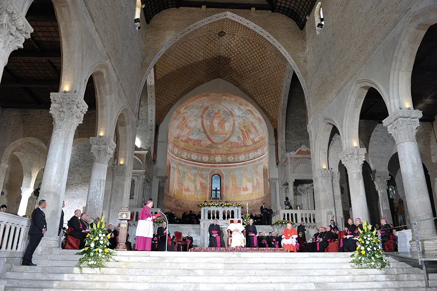 Benedetto XVI nella Basilica di Aquileia ©Vatican Media