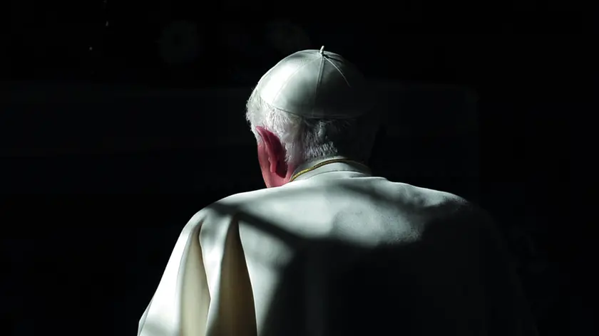 PapaBenedettoXVI in preghiera ©Vatican Media