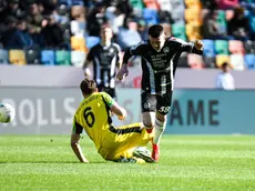 Lennon Miller in azione in azione contro il Sassuolo (foto Epa)