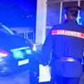 L'uomo è stato sorpreso dai carabinieri mentre era in auto con la ex e i figli minorenni