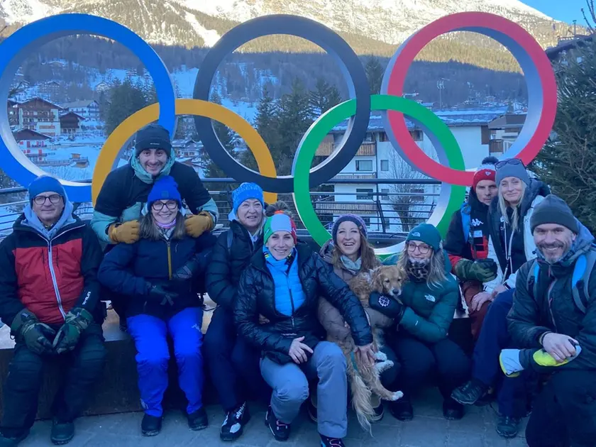 I fans di Della Mea a bordo pista, a Cortina
