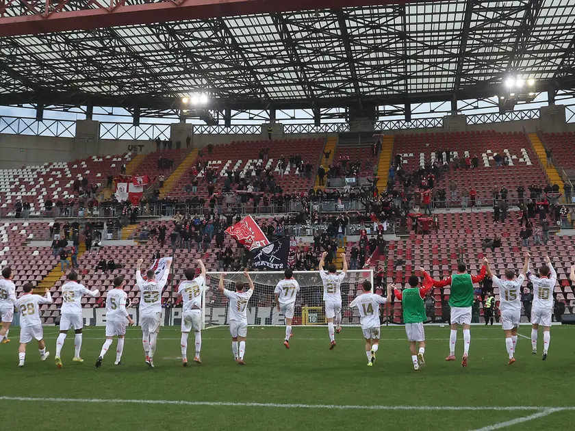 La Triestina calcio davanti ai propri tifosi