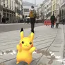 Due dei mostri più celebri "visualizzati" in centro a Udine in una sessione del gioco Pokémon Go
