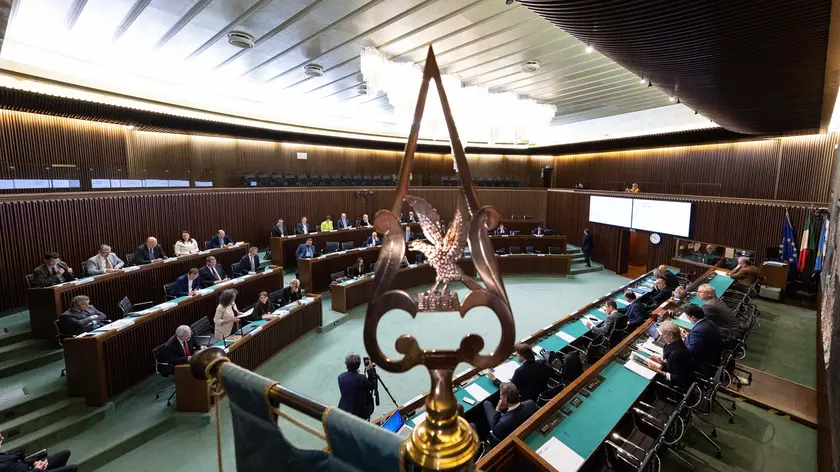 Una seduta del Consiglio regionale in piazza Oberdan a Trieste